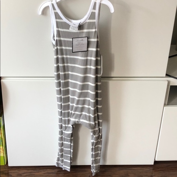 NWT Baby romper - Picture 1 of 2